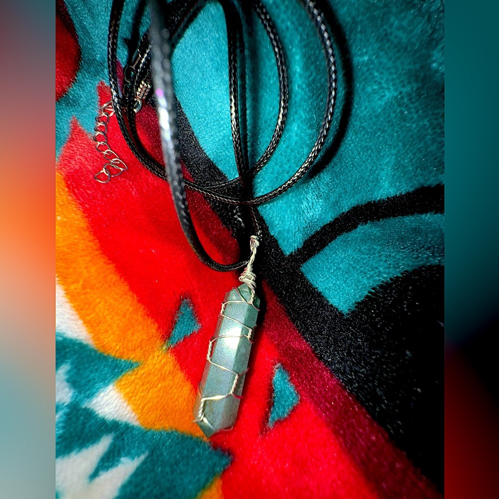 Aventurine double terminated pendant